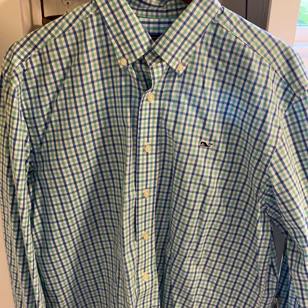 Men’s Vineyard Vines Shirt!